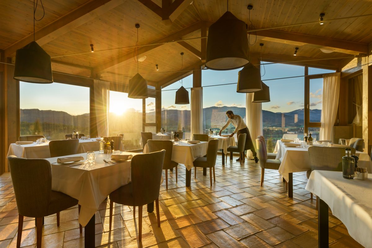Getaway Dinner Paired with organic wines for two + accommodation 1 night